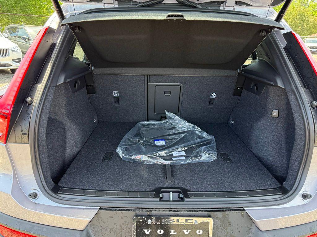2026 Volvo XC40 B5 PLUS 照片 8