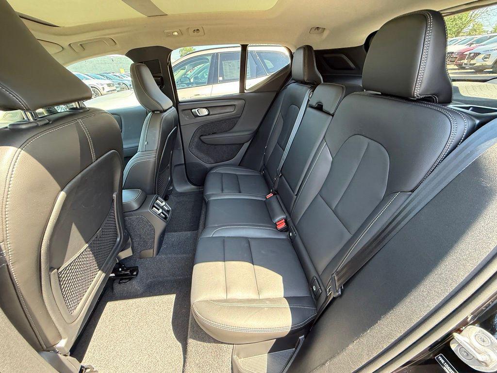 2026 Volvo XC40 B5 PLUS — миниатюра 18