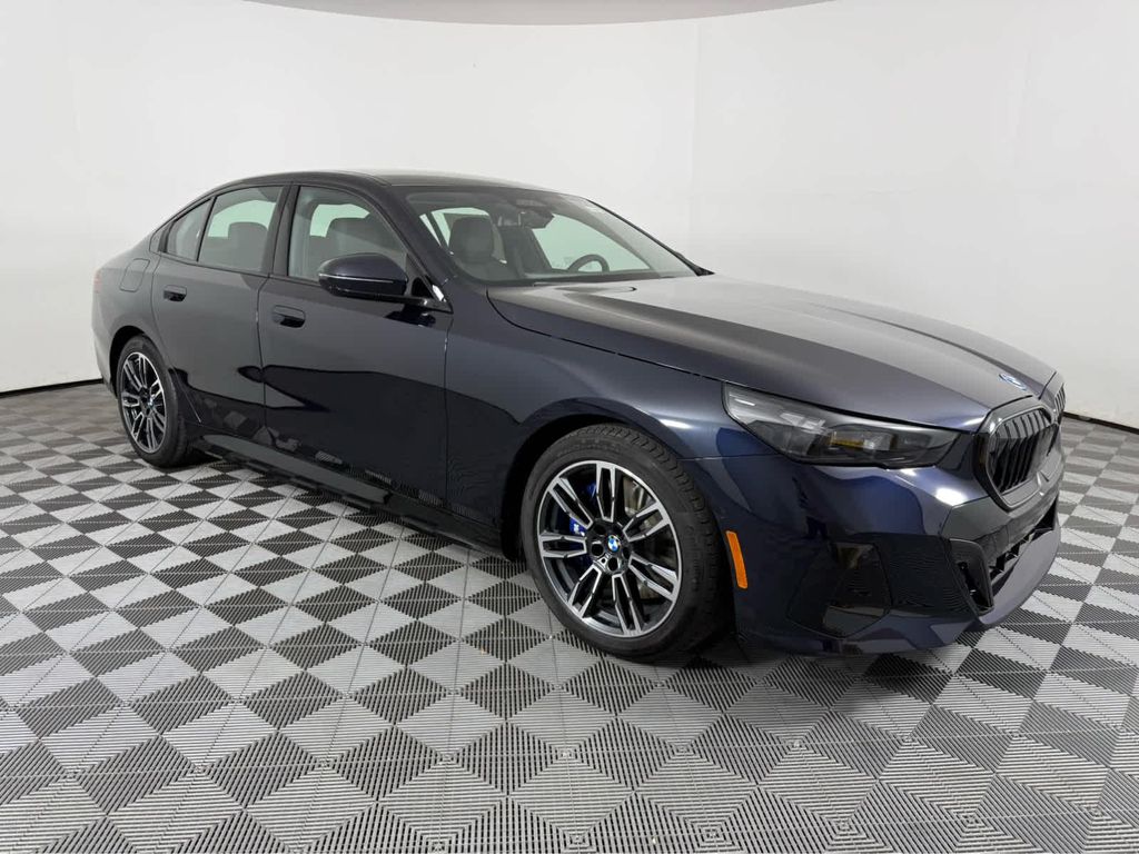 New 2026 BMW 550e xDrive