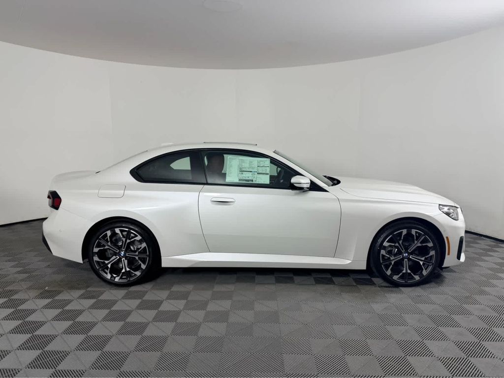 صورة 3 لـ 2026 BMW 230 XDRIVE