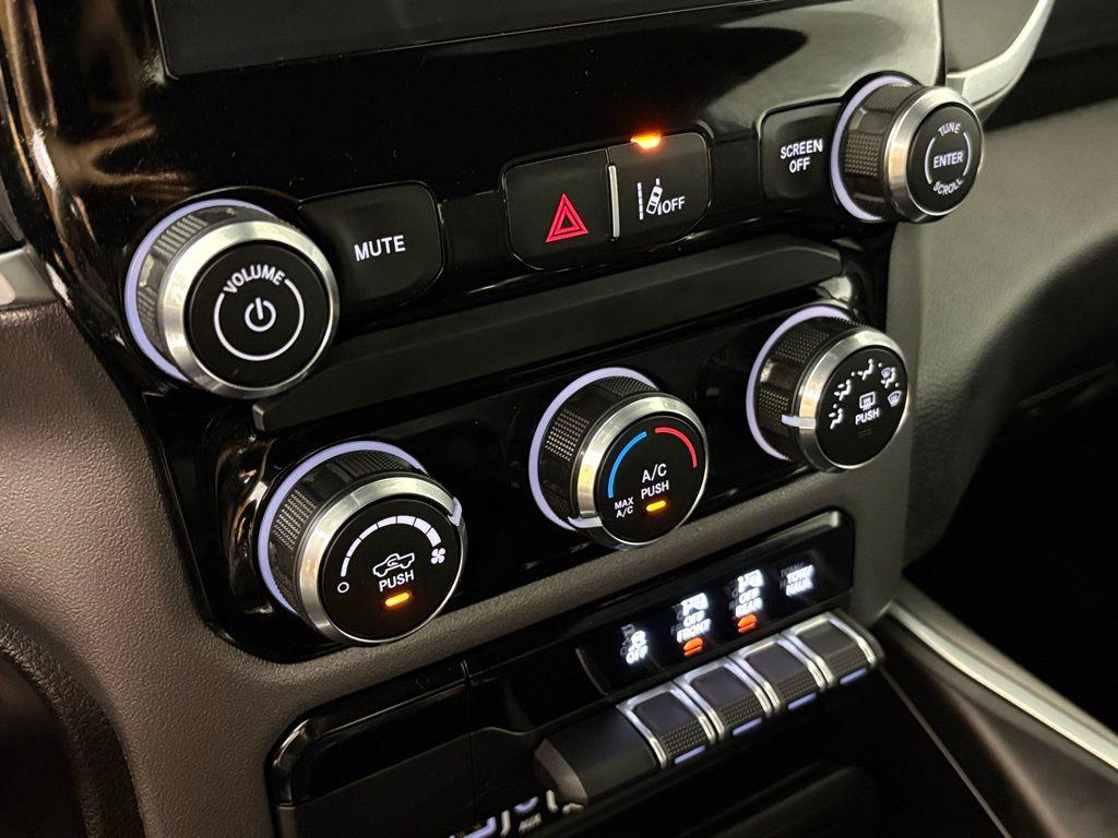 صورة مصغرة 28 لـ 2026 RAM 1500 EXPRESS