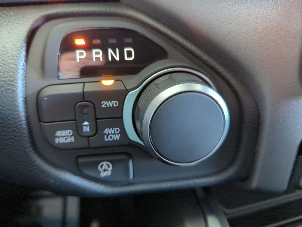 2026 RAM 1500 EXPRESS — миниатюра 23