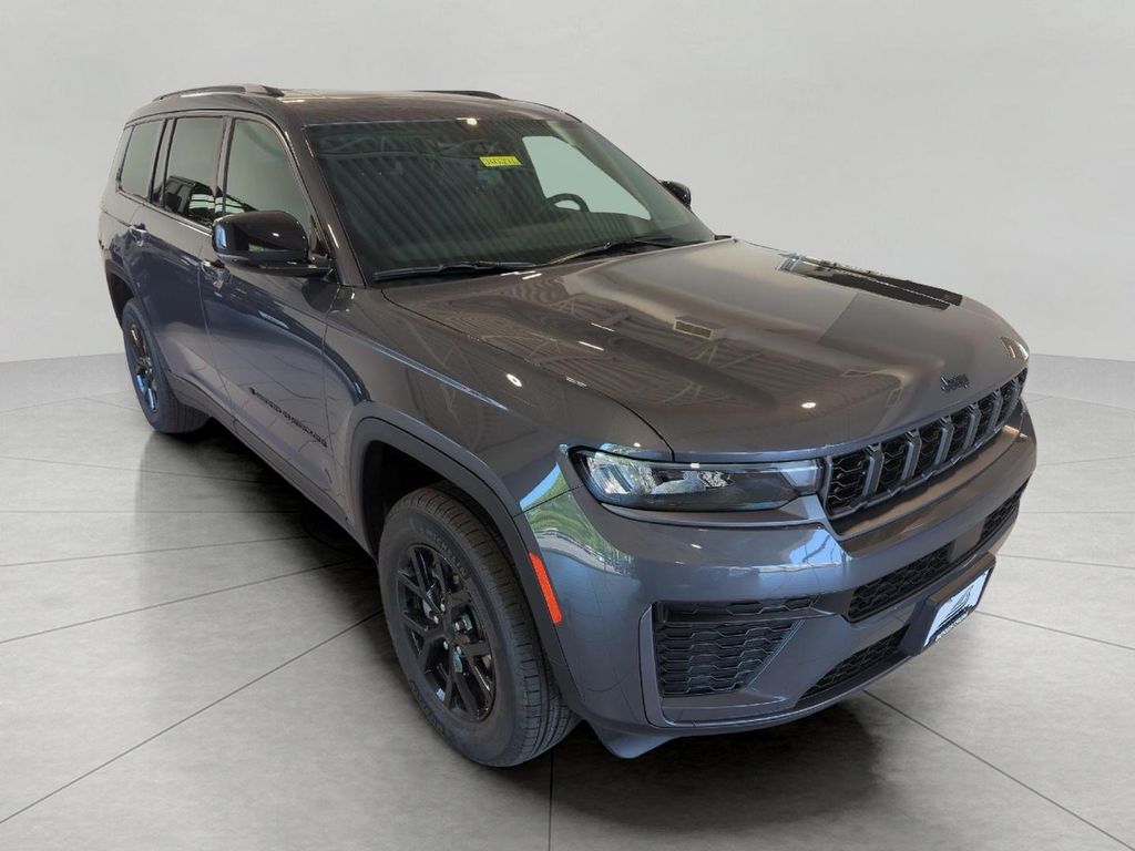 New 2026 Jeep Grand Cherokee L Altitude