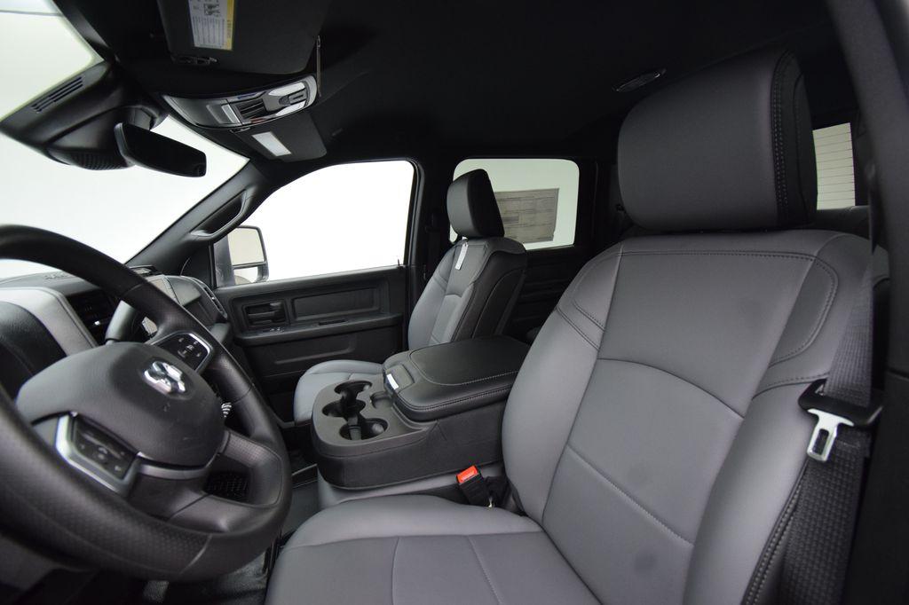 2026 RAM 2500 TRADESMAN — миниатюра 29