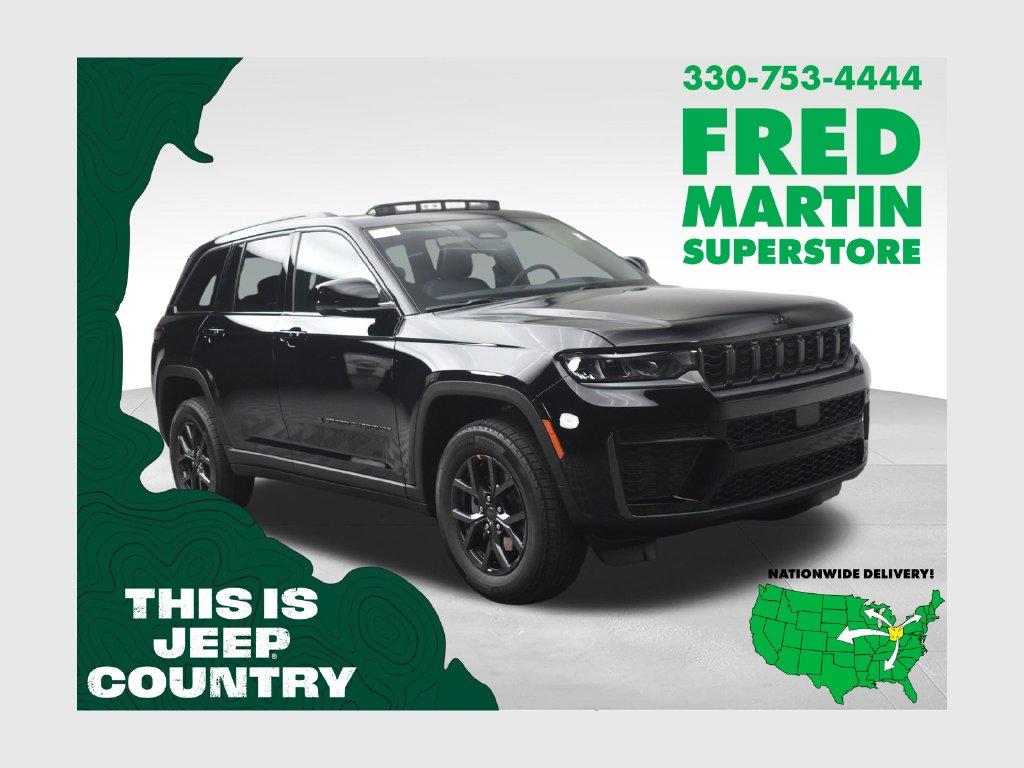 New 2027 Jeep Grand Cherokee Laredo