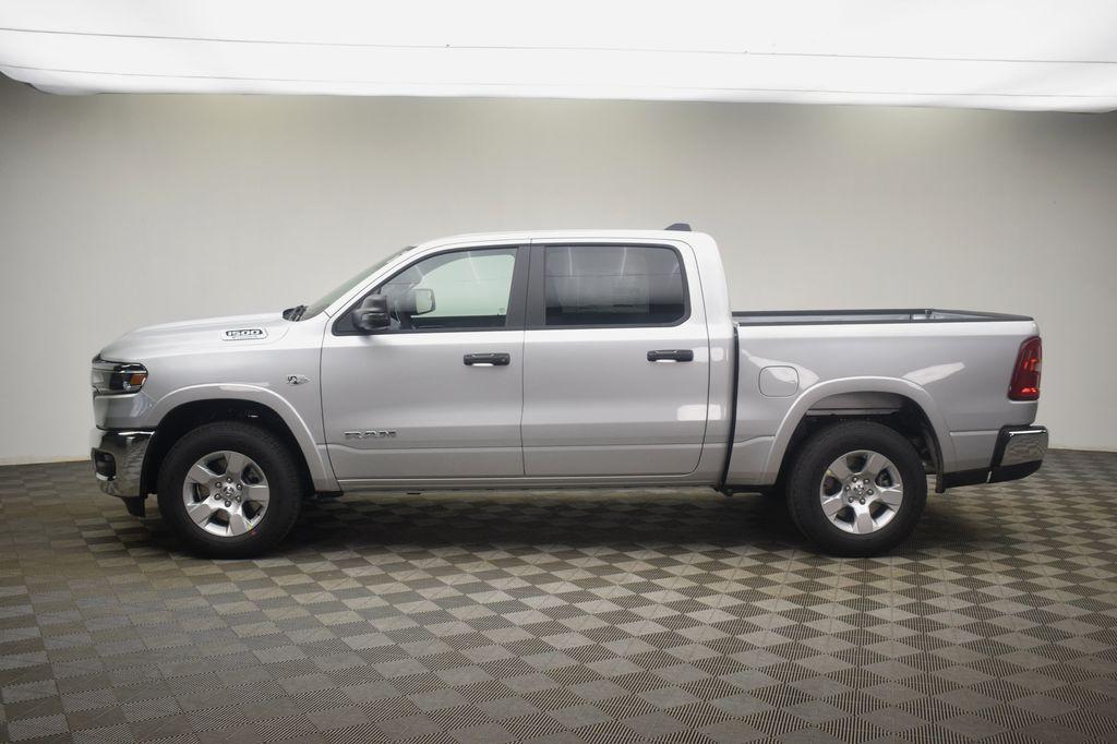 2026 RAM 1500 BIG HORN/LONE STAR thumbnail 14