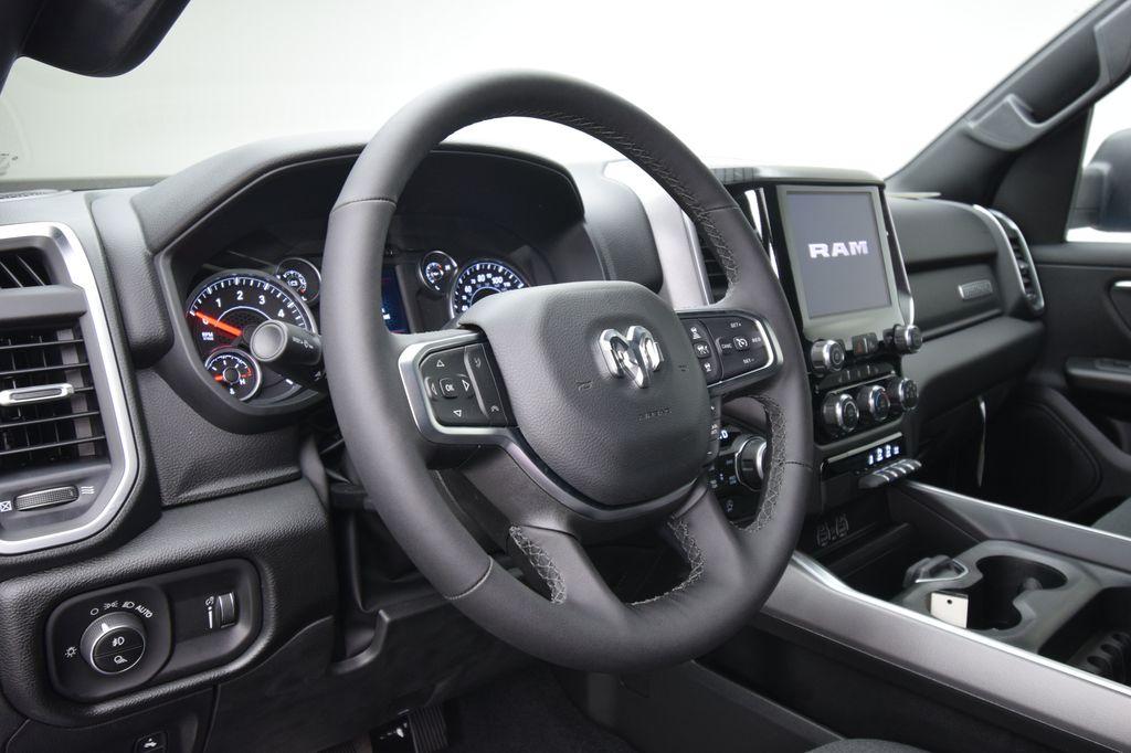 2026 RAM 1500 BIG HORN/LONE STAR thumbnail 30