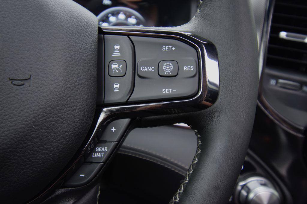 2026 RAM 1500 LIMITED — миниатюра 30