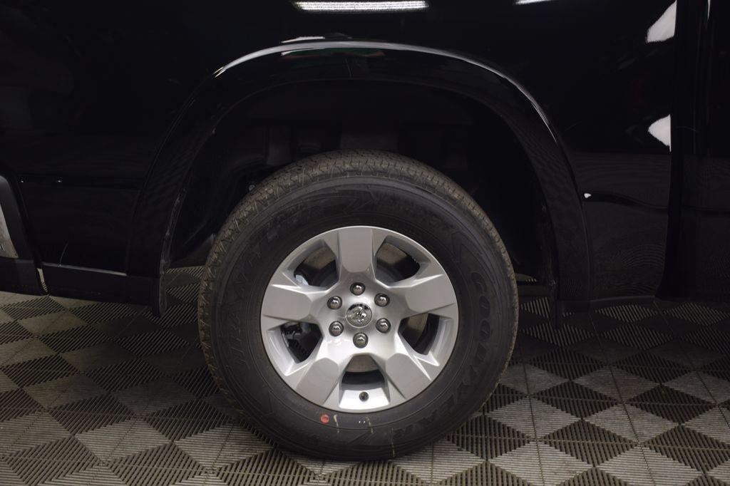 2026 RAM 1500 BIG HORN/LONE STAR photo 8