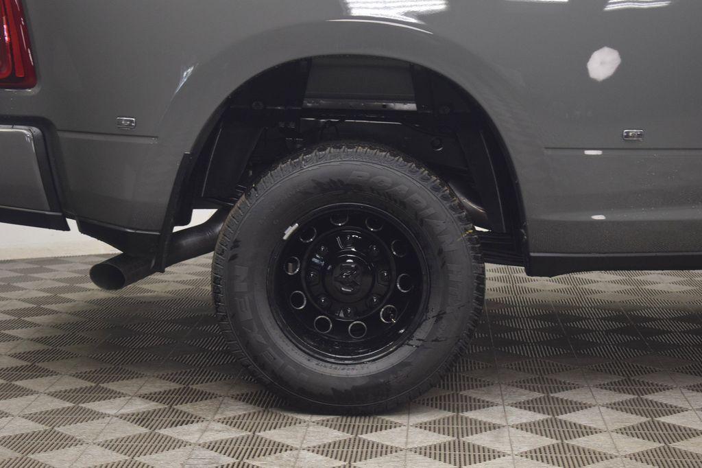 صورة 8 لـ 2026 RAM 3500 LARAMIE