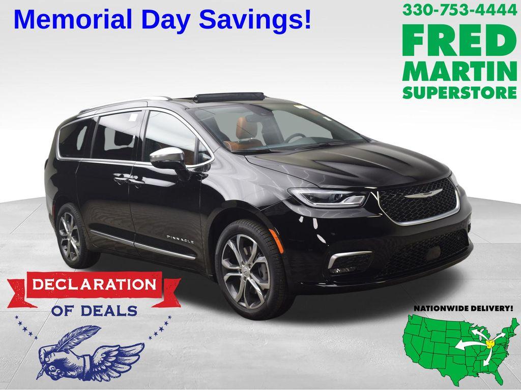 New 2026 Chrysler Pacifica Pinnacle