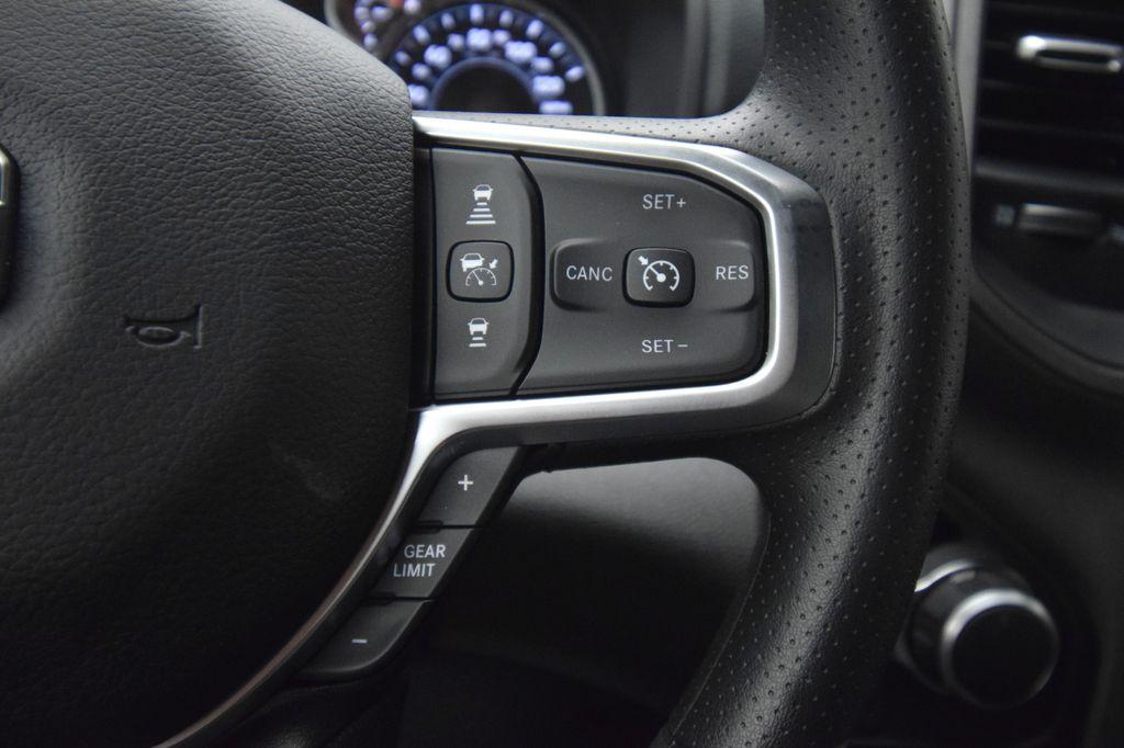صورة مصغرة 26 لـ 2026 RAM 1500 TRADESMAN