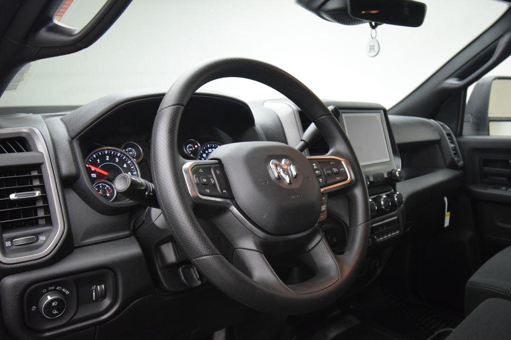 2026 RAM 2500 TRADESMAN — миниатюра 31