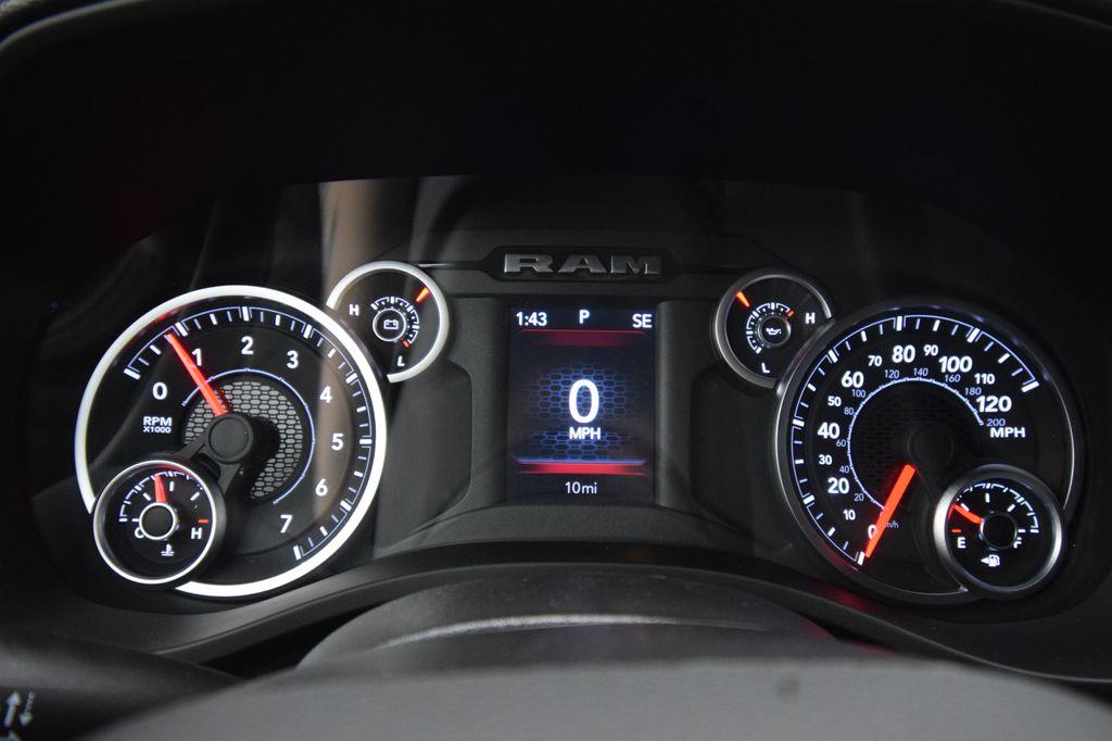 صورة مصغرة 19 لـ 2026 RAM 1500 TRADESMAN