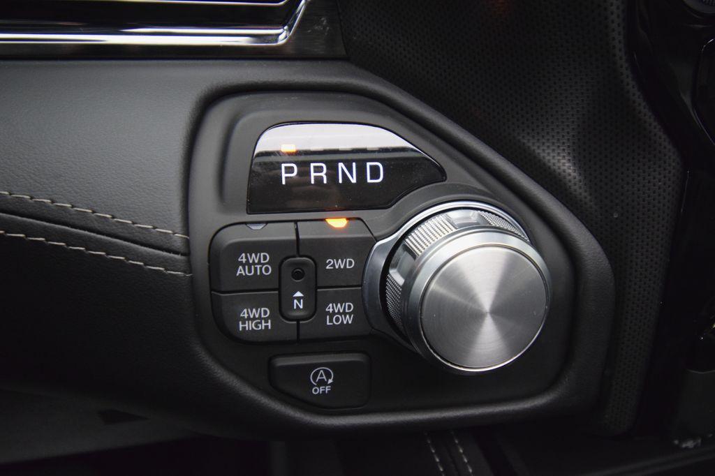 صورة مصغرة 29 لـ 2026 RAM 1500 LIMITED