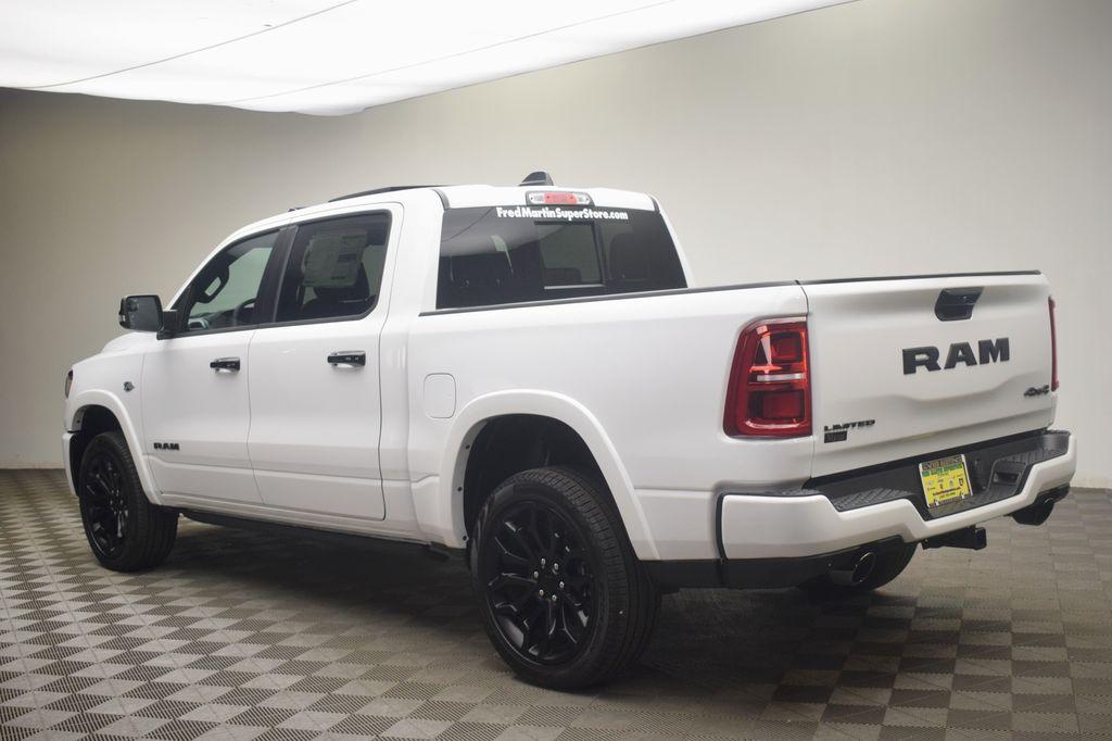 صورة مصغرة 15 لـ 2026 RAM 1500 LIMITED