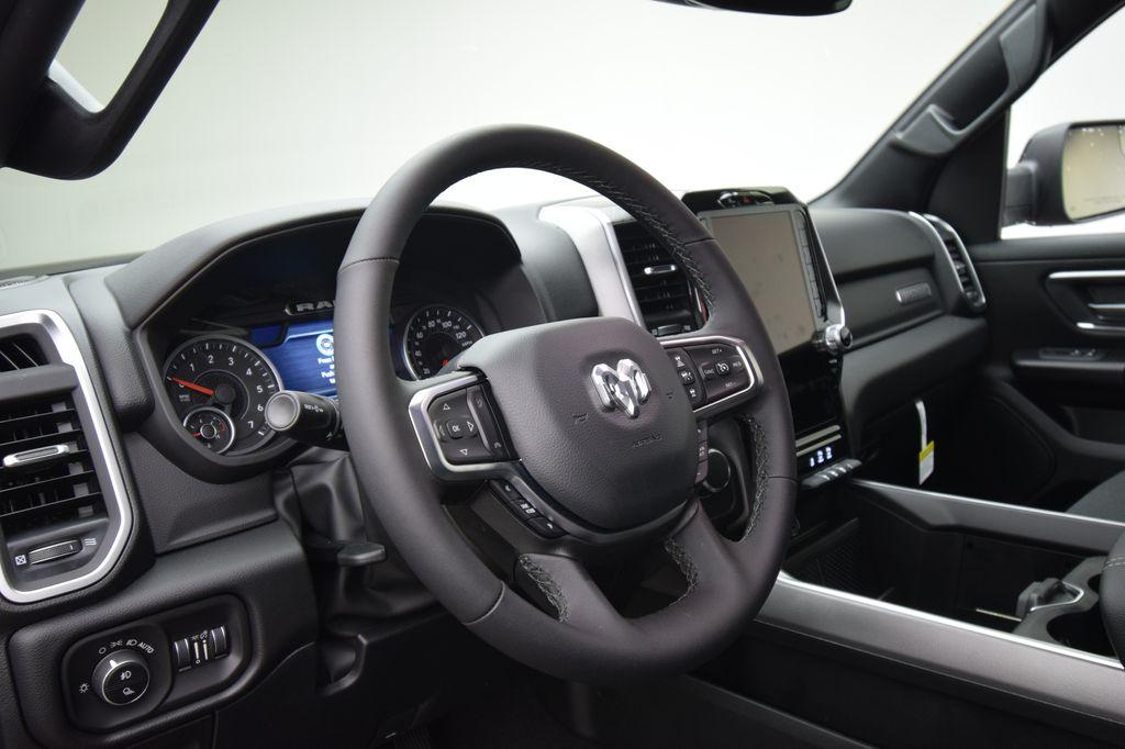 صورة مصغرة 26 لـ 2026 RAM 1500 BIG HORN/LONE STAR