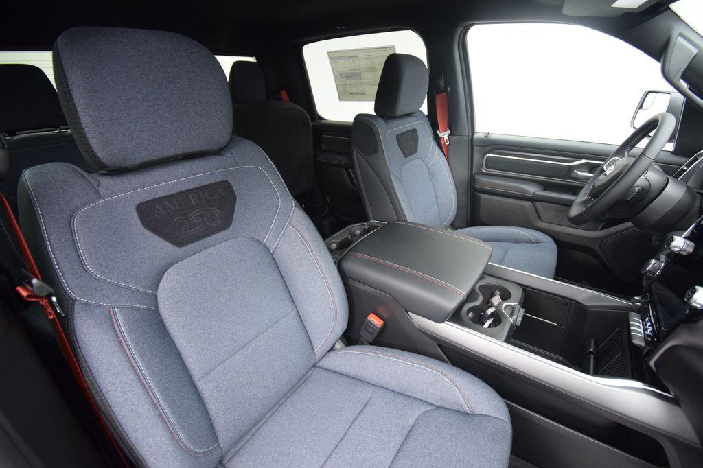 2026 RAM 1500 BIG HORN/LONE STAR — миниатюра 19