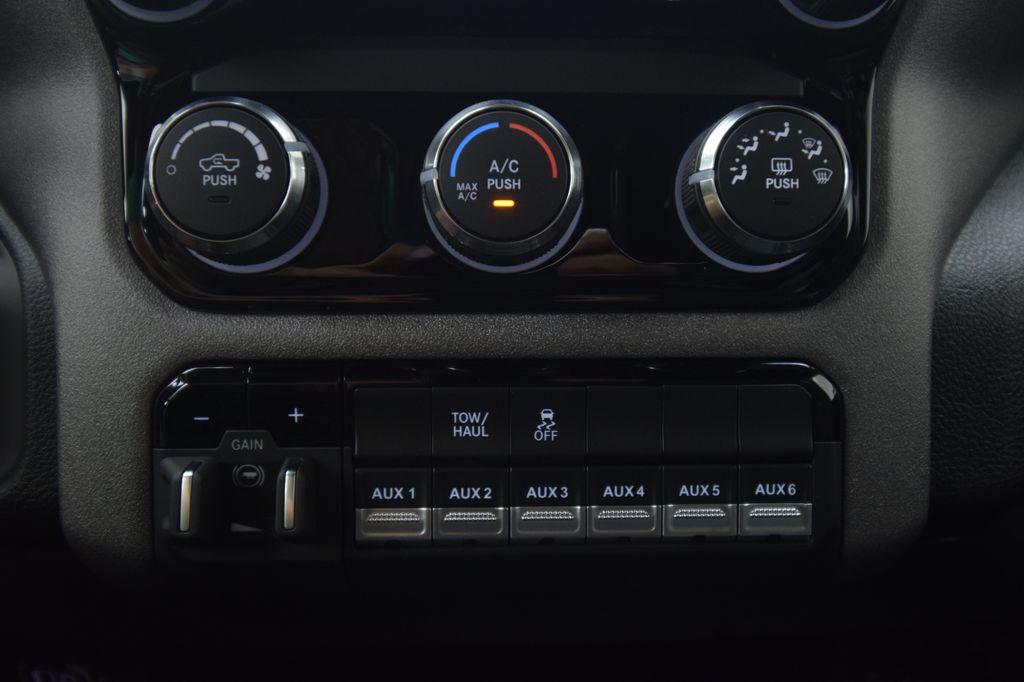 صورة مصغرة 21 لـ 2026 RAM 3500 TRADESMAN