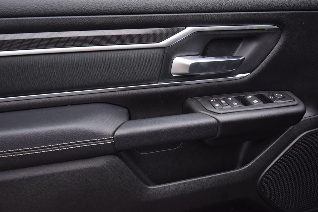 2026 RAM 1500 BIG HORN/LONE STAR — миниатюра 17