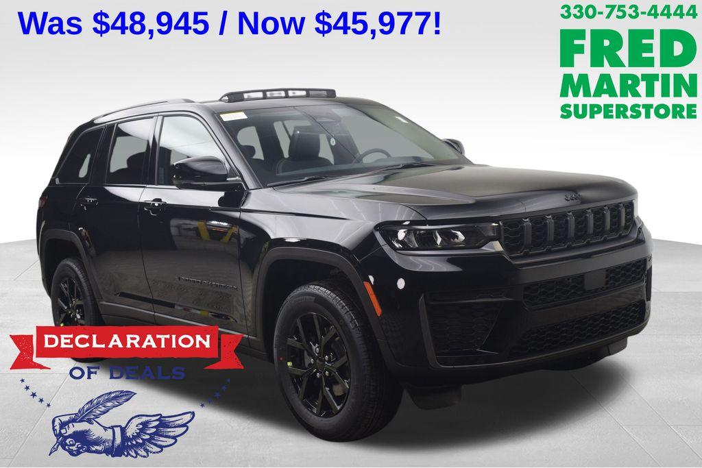 New 2026 Jeep Grand Cherokee Laredo