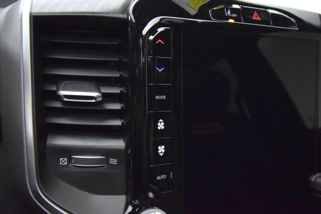 2026 RAM 1500 BIG HORN/LONE STAR thumbnail 24