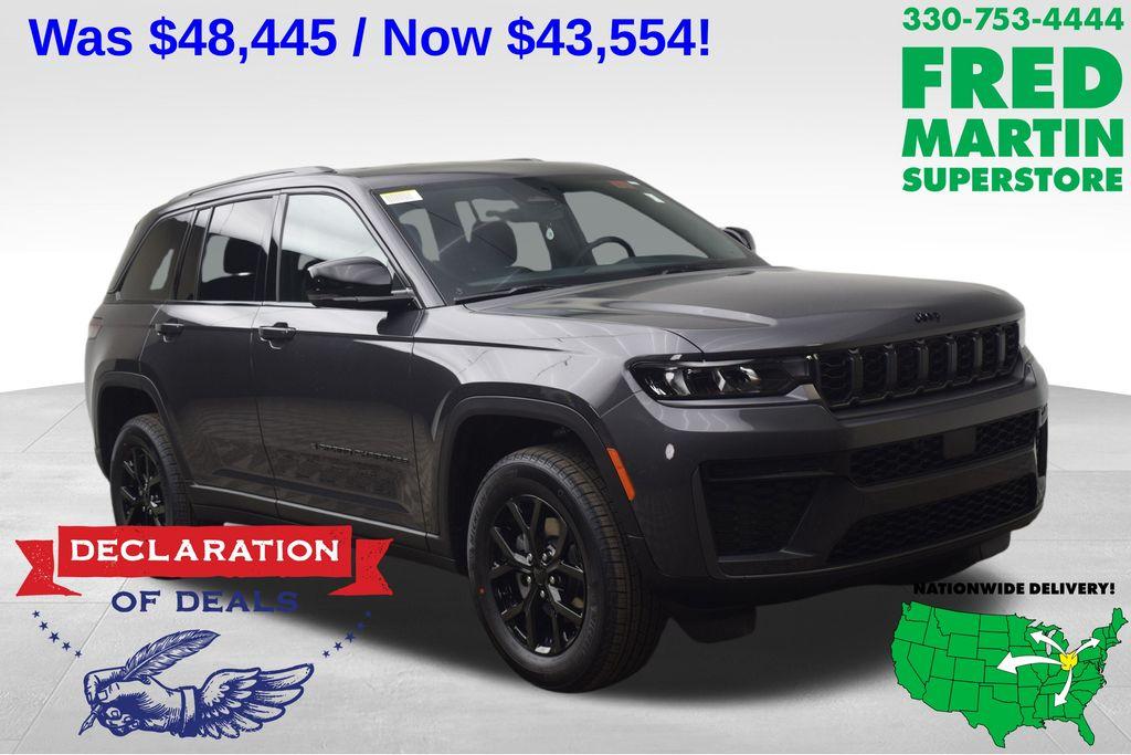 New 2026 Jeep Grand Cherokee Laredo