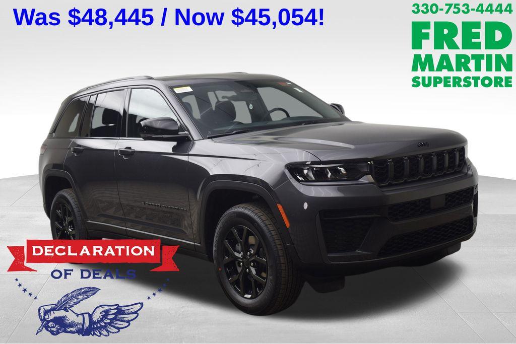 New 2026 Jeep Grand Cherokee Laredo