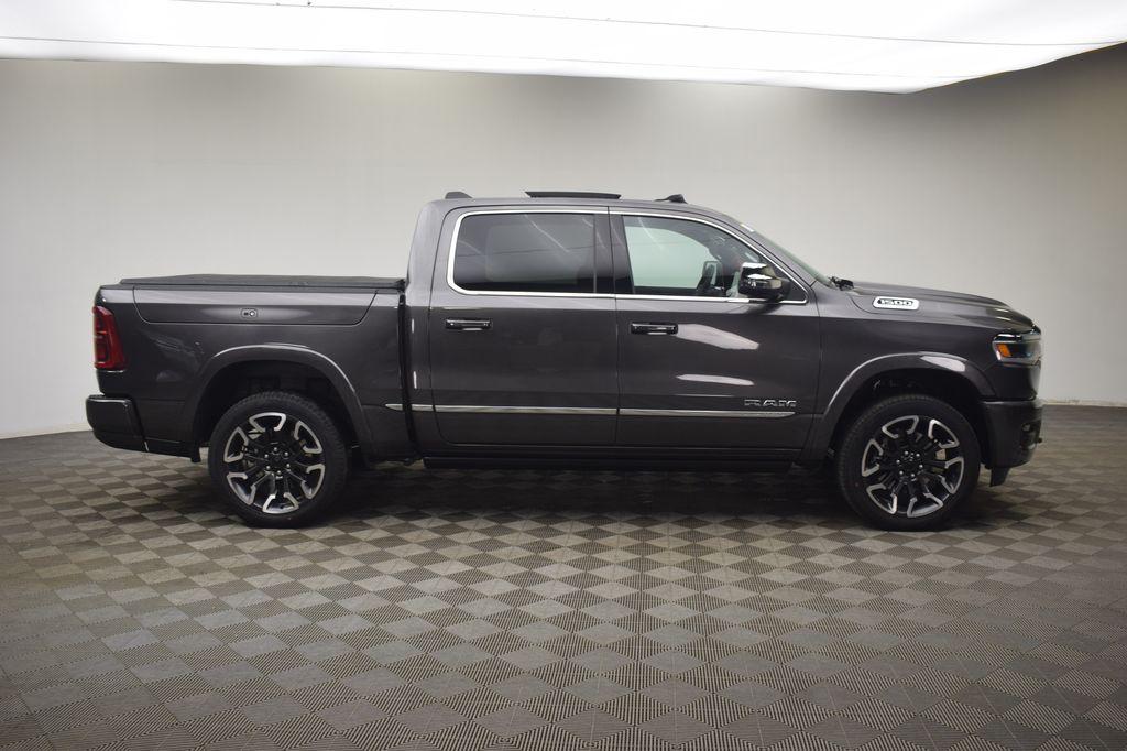 2026 RAM 1500 LIMITED photo 4