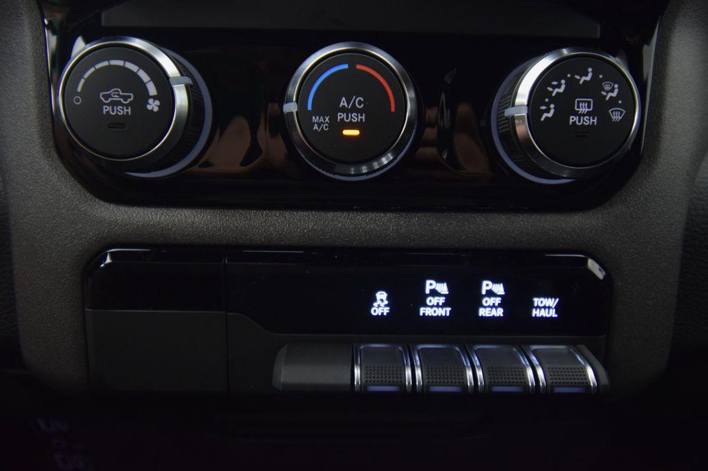 صورة مصغرة 20 لـ 2026 RAM 1500 EXPRESS