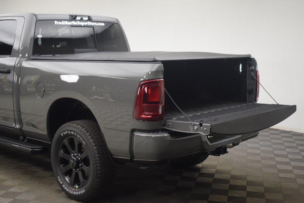 2027 RAM 3500 BIG HORN — миниатюра 11