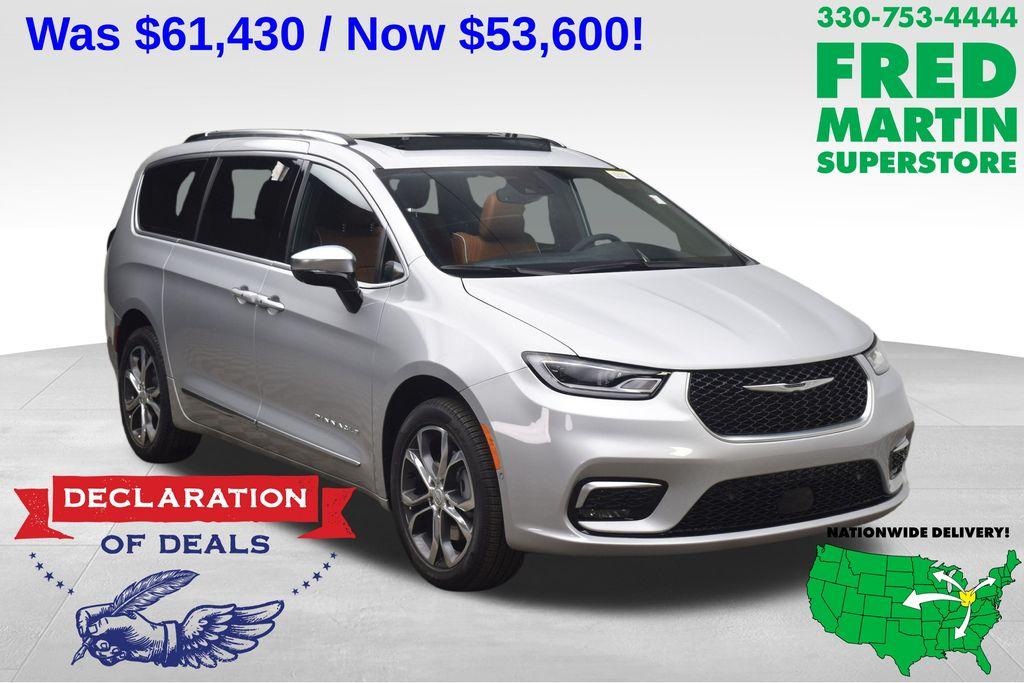 New 2026 Chrysler Pacifica Pinnacle