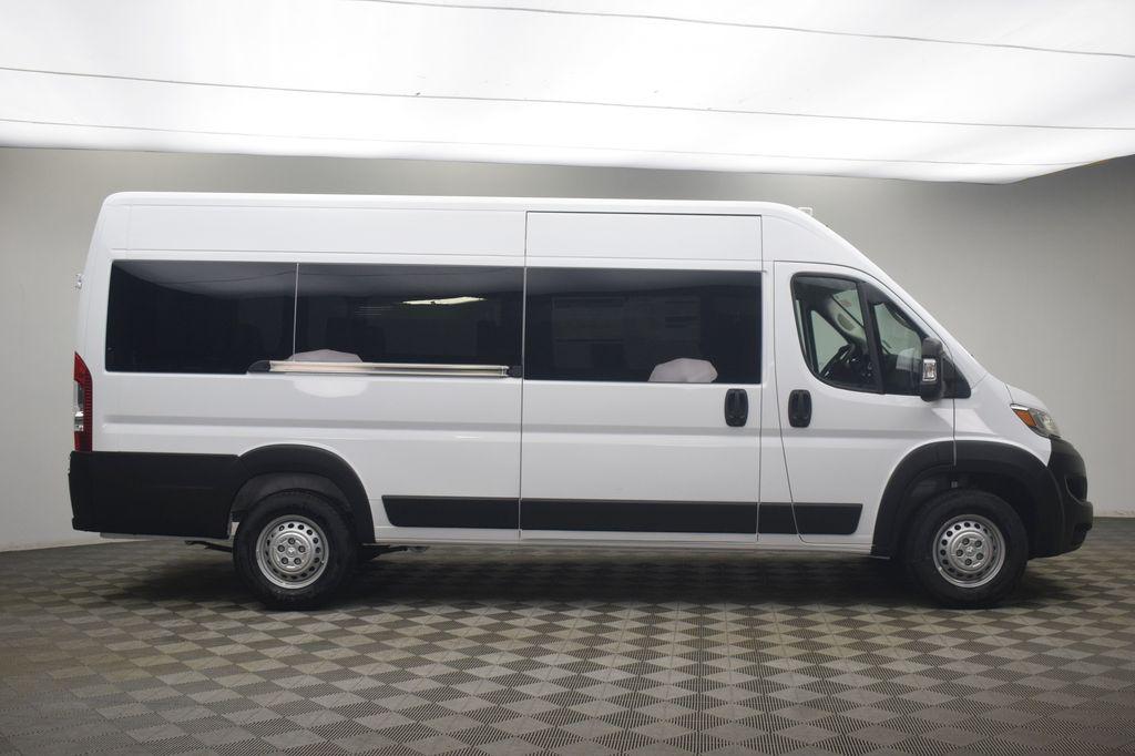 صورة 4 لـ 2026 RAM PROMASTER 3500 WINDOW VAN HIGH ROOF