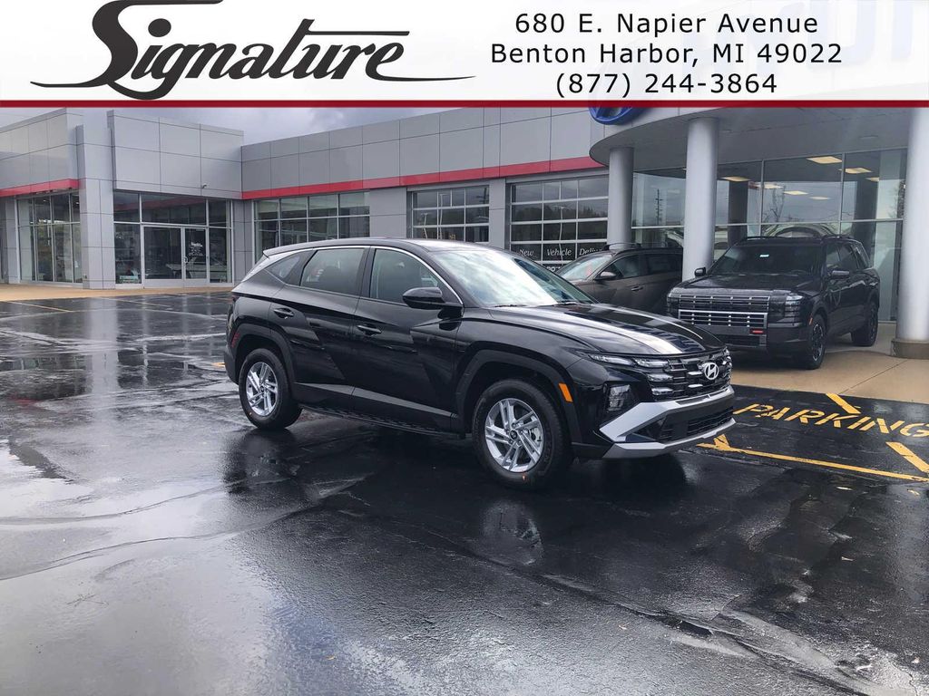 New 2026 Hyundai TUCSON SE