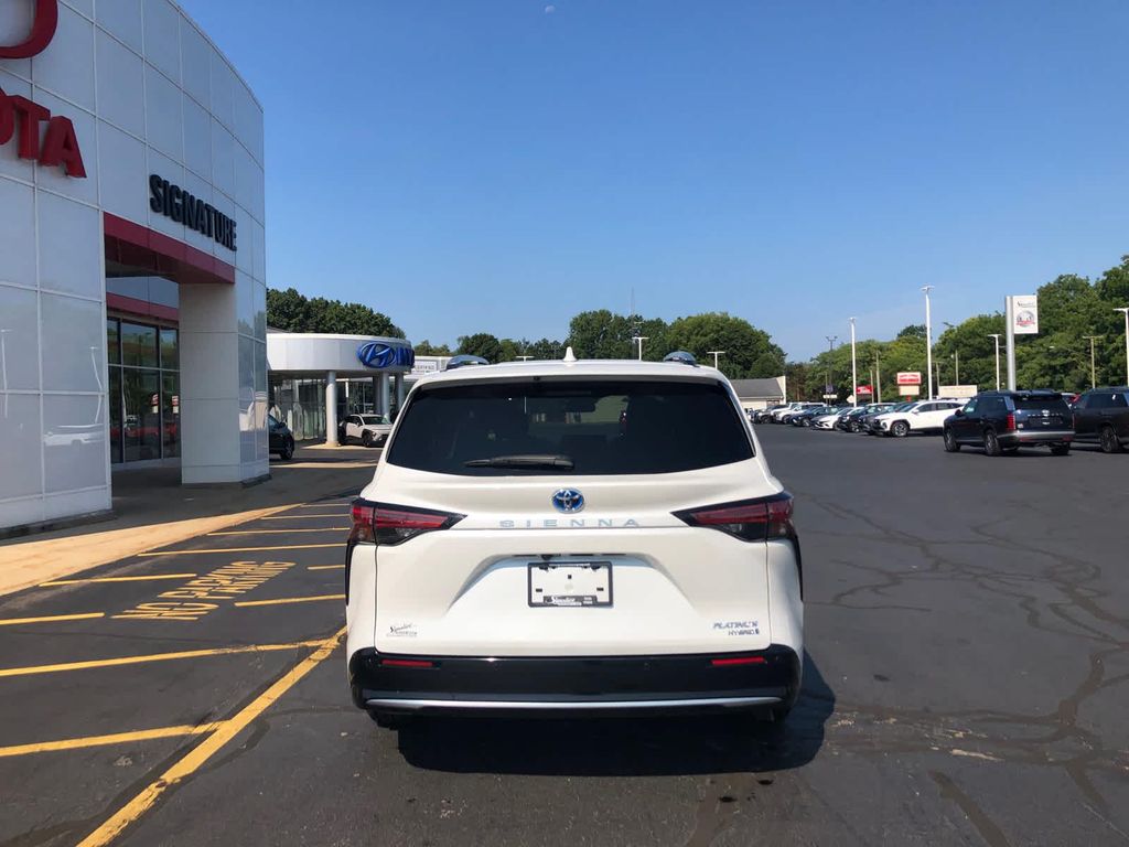 صورة مصغرة 6 لـ 2024 Toyota SIENNA PLATINUM