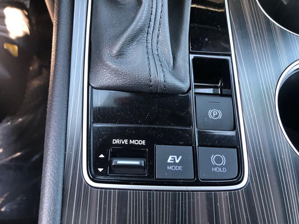 صورة مصغرة 17 لـ 2024 Toyota SIENNA PLATINUM