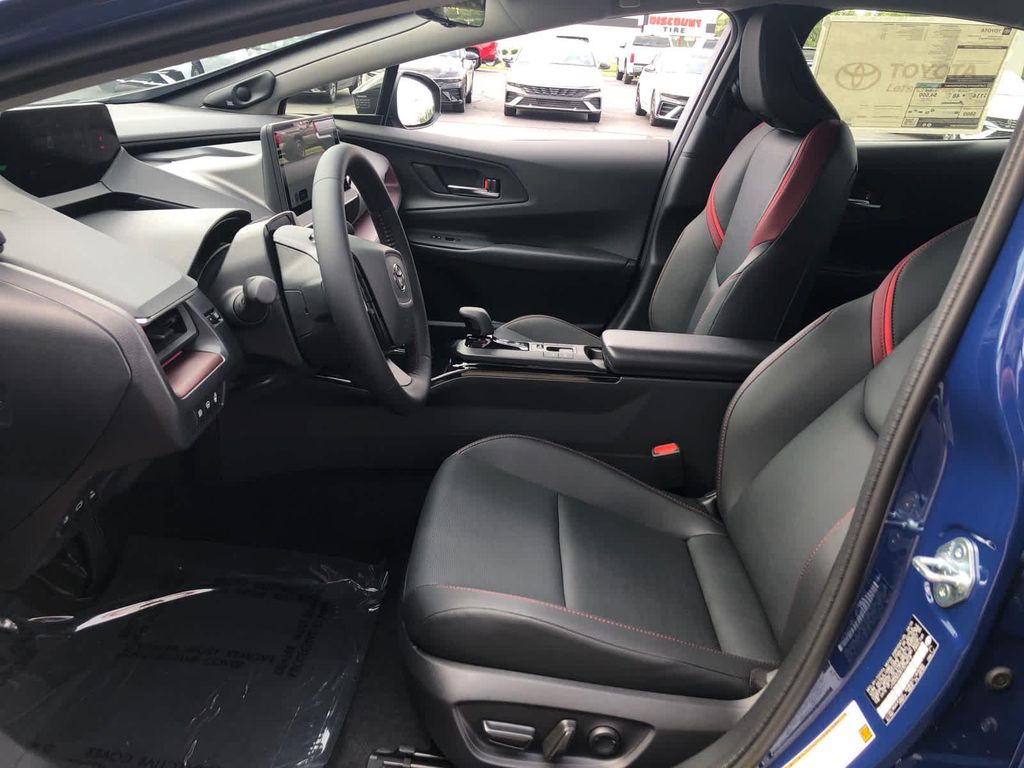 2026 Toyota PRIUS PLUG-IN HYBRID XSE PREMIUM 缩略图 7