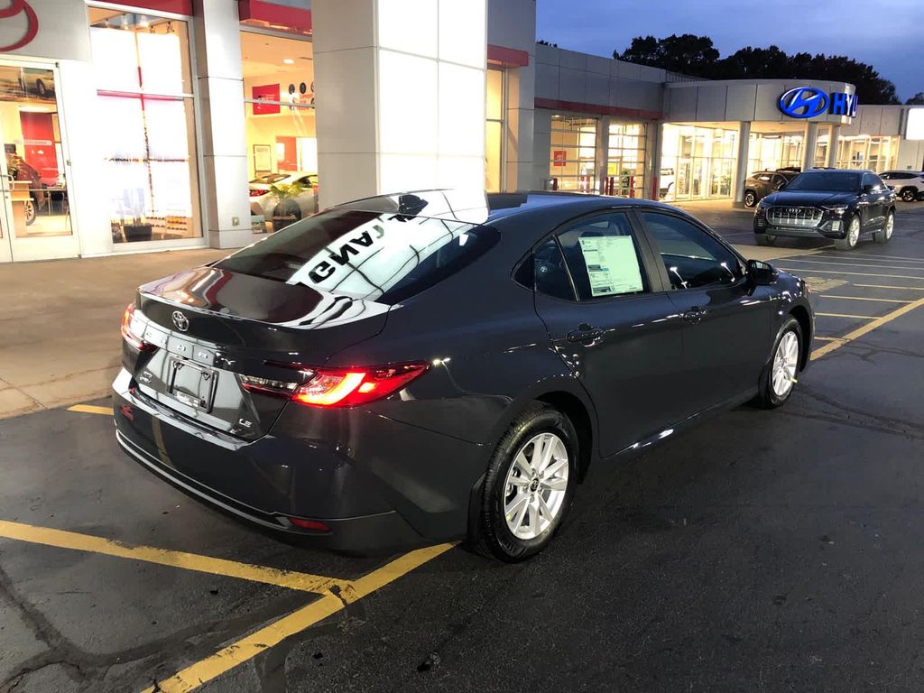 2026 Toyota CAMRY LE 照片 4