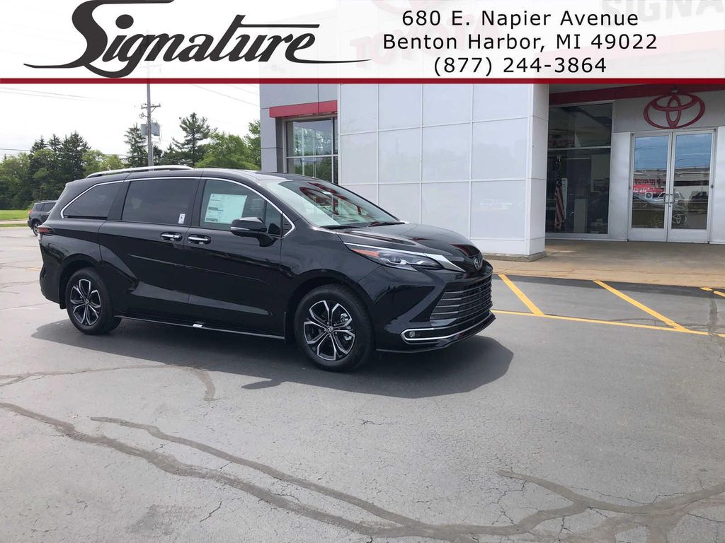New 2026 Toyota Sienna Platinum