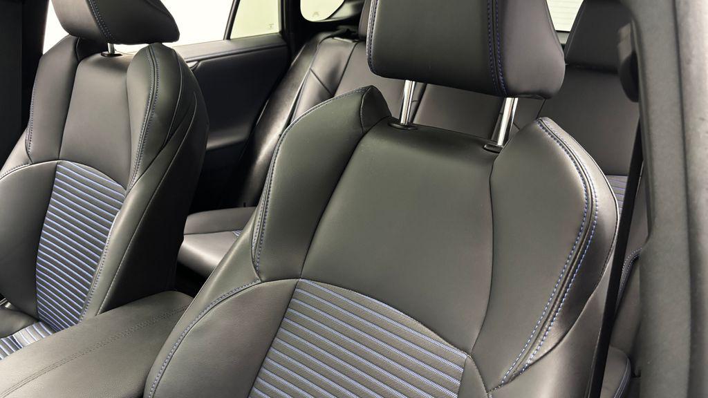2025 Toyota RAV4 HYBRID SE 缩略图 19