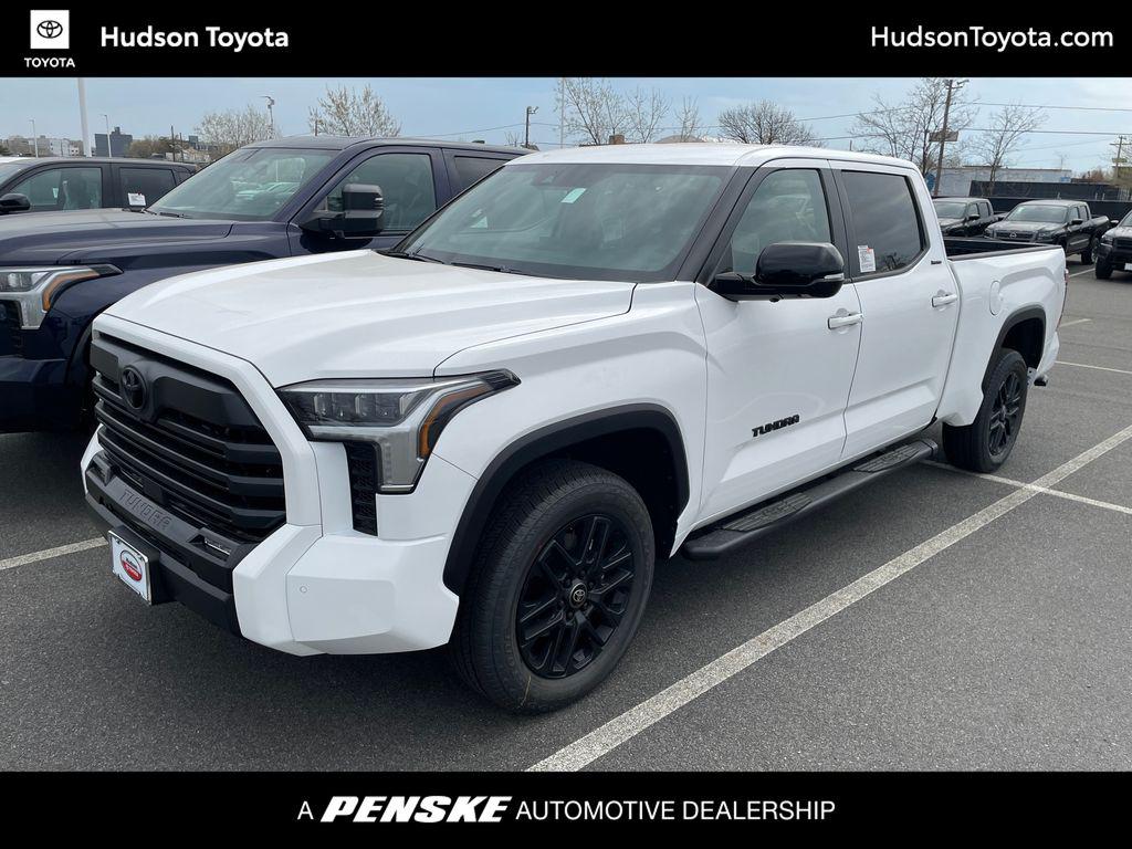 TOYOTA TUNDRA - 1