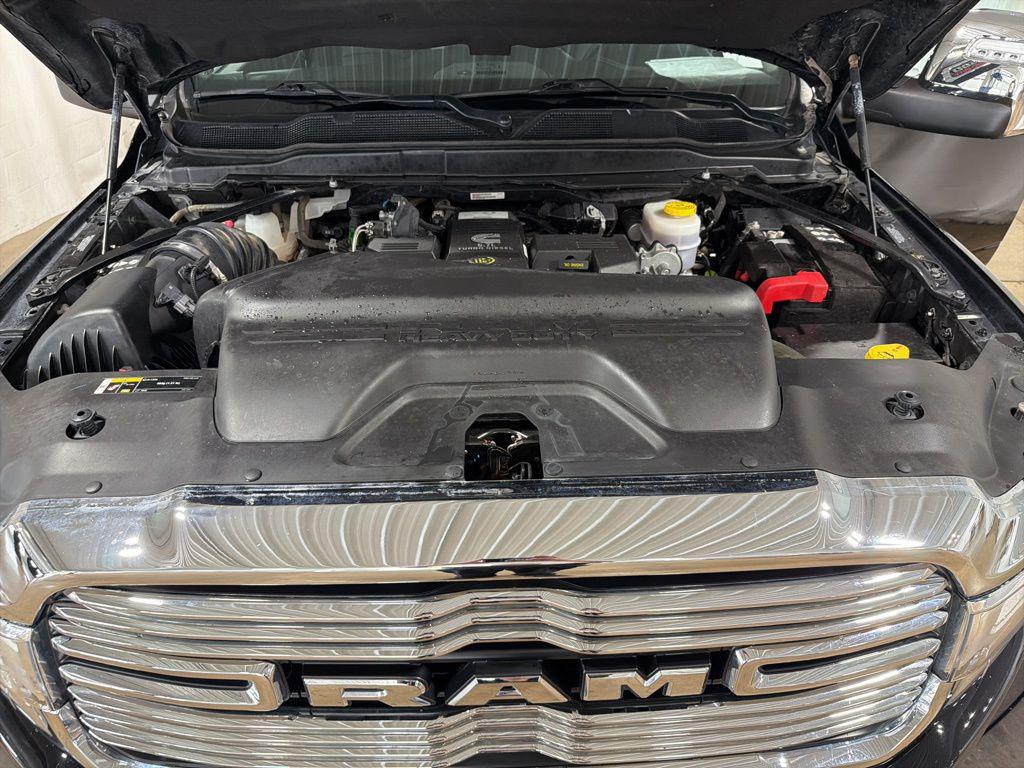 2024 RAM 2500 LARAMIE CREW CAB 4X4 6'4' BOX — миниатюра 42