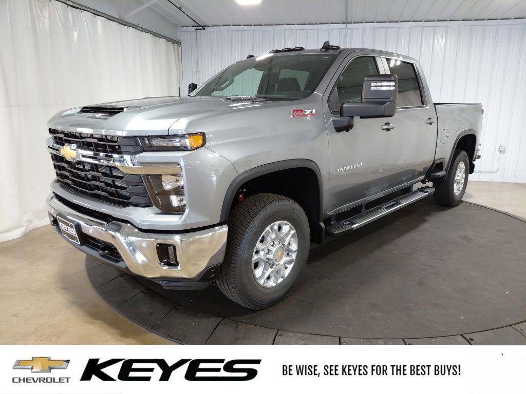 New 2026 Chevrolet Silverado 3500 LT