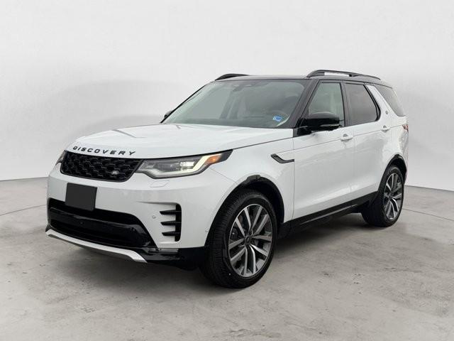 New 2026 Land Rover Discovery Dynamic SE