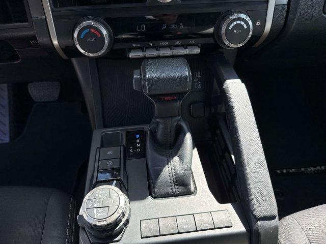 2025 Toyota TACOMA TRD OFF ROAD — миниатюра 31
