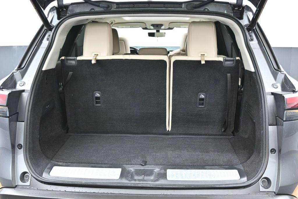 صورة 14 لـ 2022 Infiniti QX60 SENSORY