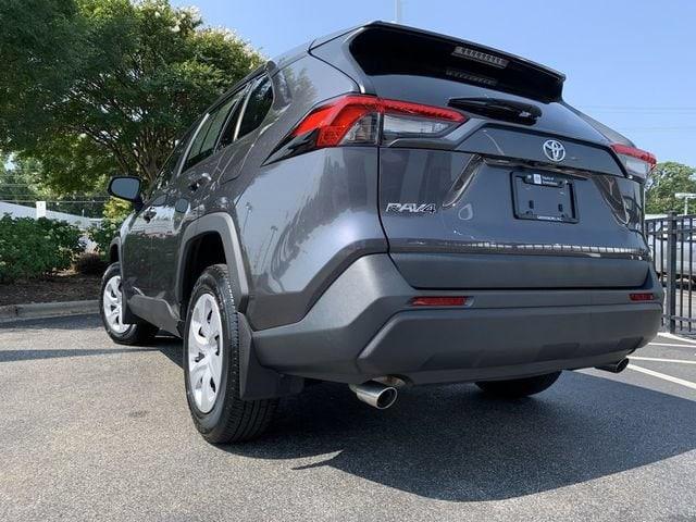 2024 Toyota RAV4 LE 照片 6