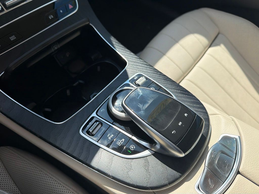 صورة مصغرة 32 لـ 2022 Mercedes-BENZ E-CLASS