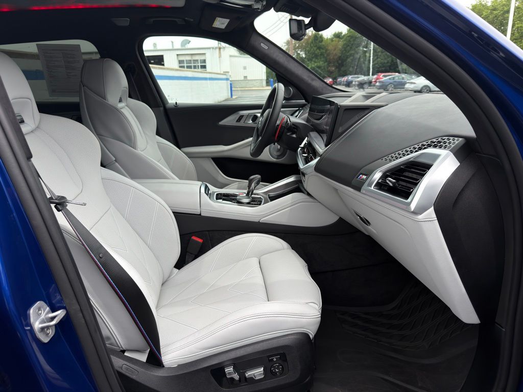 2026 BMW XM LABEL — миниатюра 25