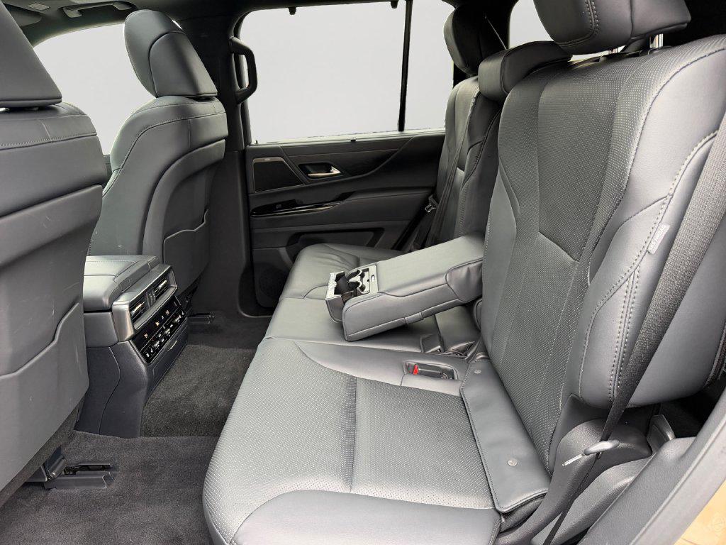 2025 Lexus LX 700H OVERTRAIL 缩略图 14